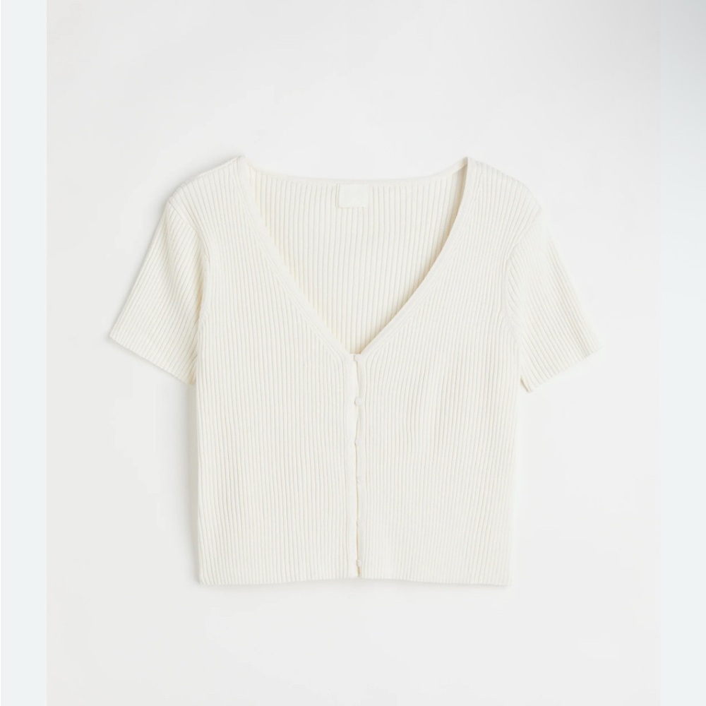 White Ribbed V-Neck Crop Sweater Top